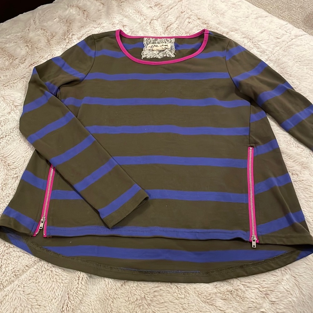 Colorblock Lightweight Pullover - image 1